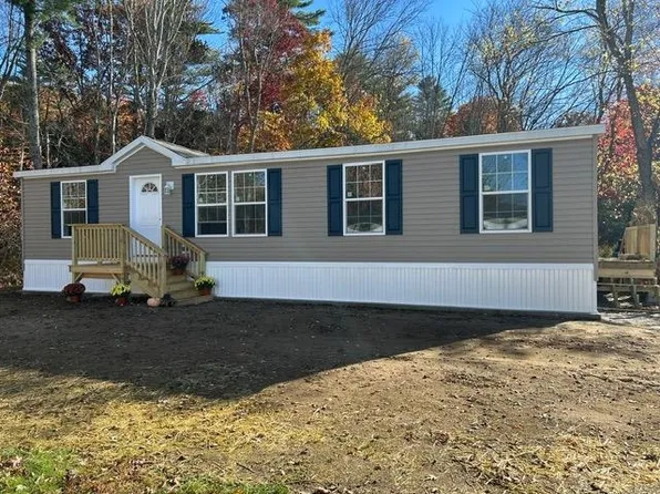 11 Presidential Drive, Allenstown, NH 03275