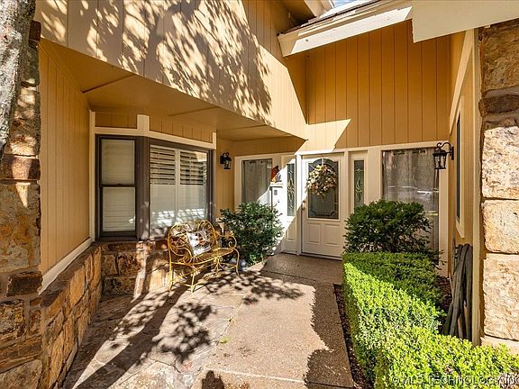 4th image of 6103 E 67th Ct S #6-A