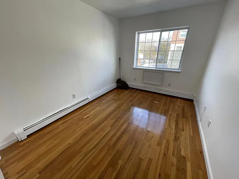 290 Balcom Ave #2 — Photo 7