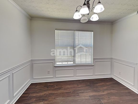 5th image of 3740 Georgia Dr