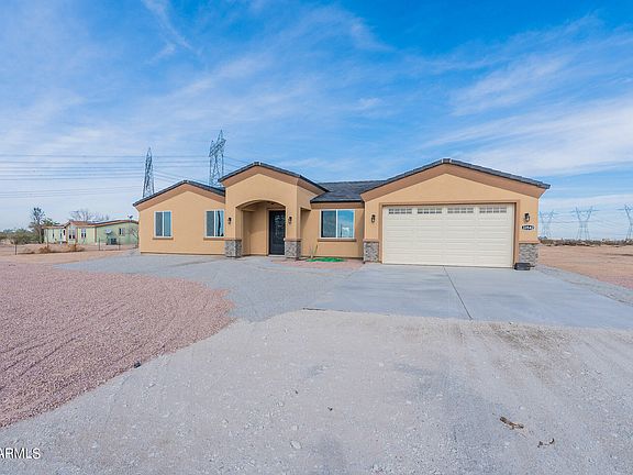 3rd image of 33542 W PIONEER Street