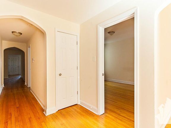 4th image of 3428 W Parker Ave APT 2F