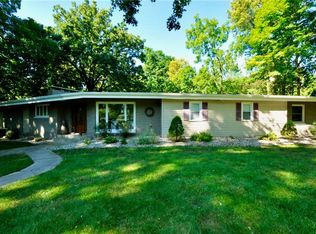 9233 W Forest Dr, Elwood, IN 46036