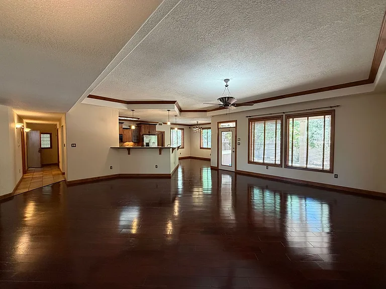 516 Sparrow Hawk Ct SE — Photo 22