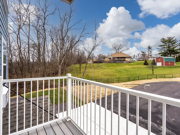 Creekview — Photo 12