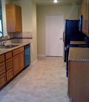 5th image of 1272 Longleaf Dr