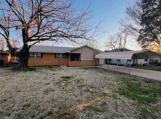 1310 W Shepherd St, Denison, TX 75020