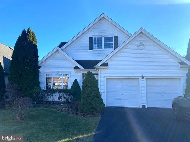 1st image of 4 Maidenflower Ln