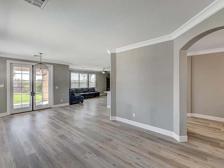 9610 Hawk Cliff Ave5_06012026