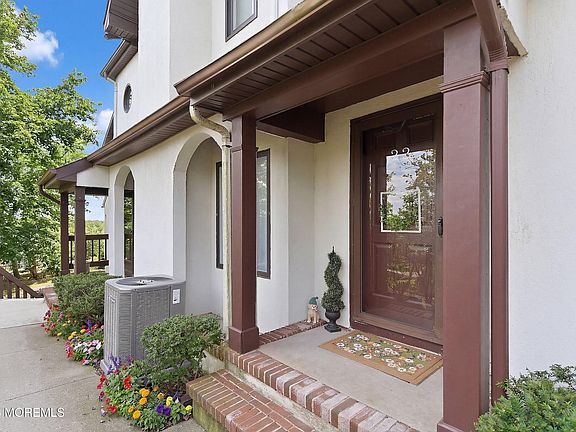 3rd image of 22 Tower Hill Drive #1011