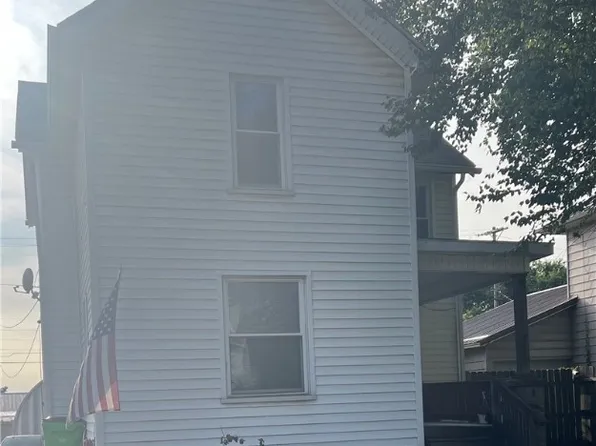 137 N 15th St, Coshocton, OH 43812