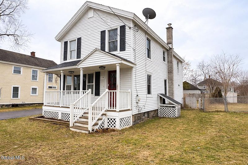3rd image of 119 Maple Avenue