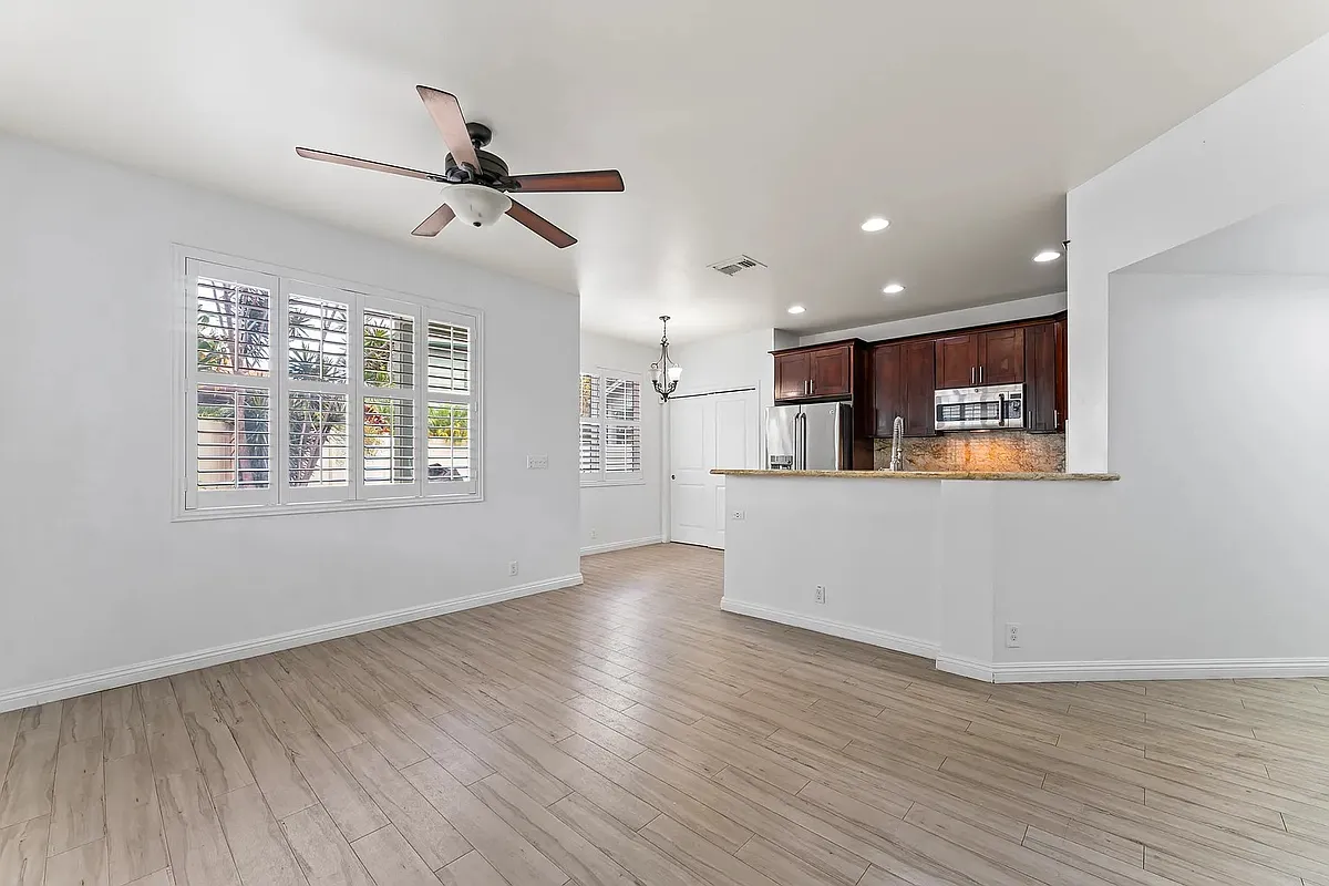 Living Room/Kitchen Area - 91-1001 Keaunui Dr #175