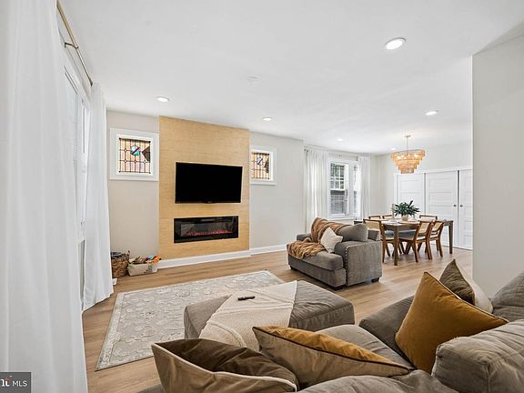 4th image of 3013 Clearview Ave