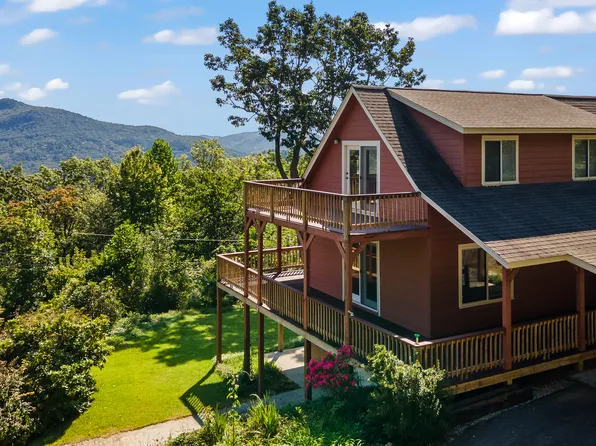 1387 Valley St, Clayton, GA 30525