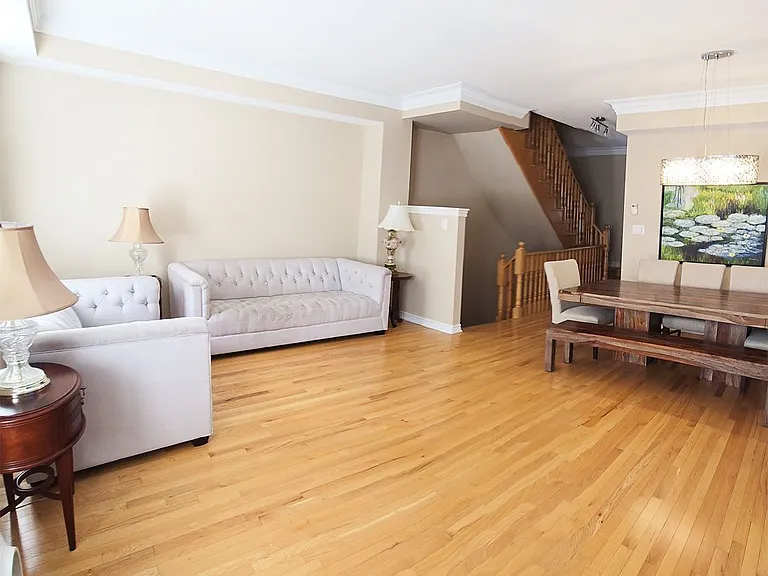 9 Ruskov Ln #UPPER — Photo 3