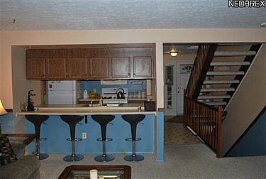 3rd image of 2880 Heatherwood Ct