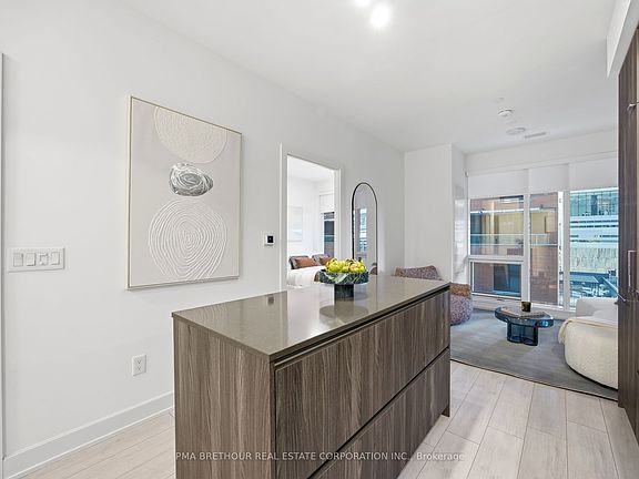 5th image of 15 Mercer St #518