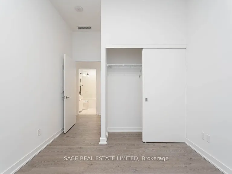 22 Lombard St #205 — Photo 16
