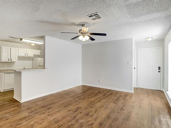 4th image of 3011 Taylor St #A