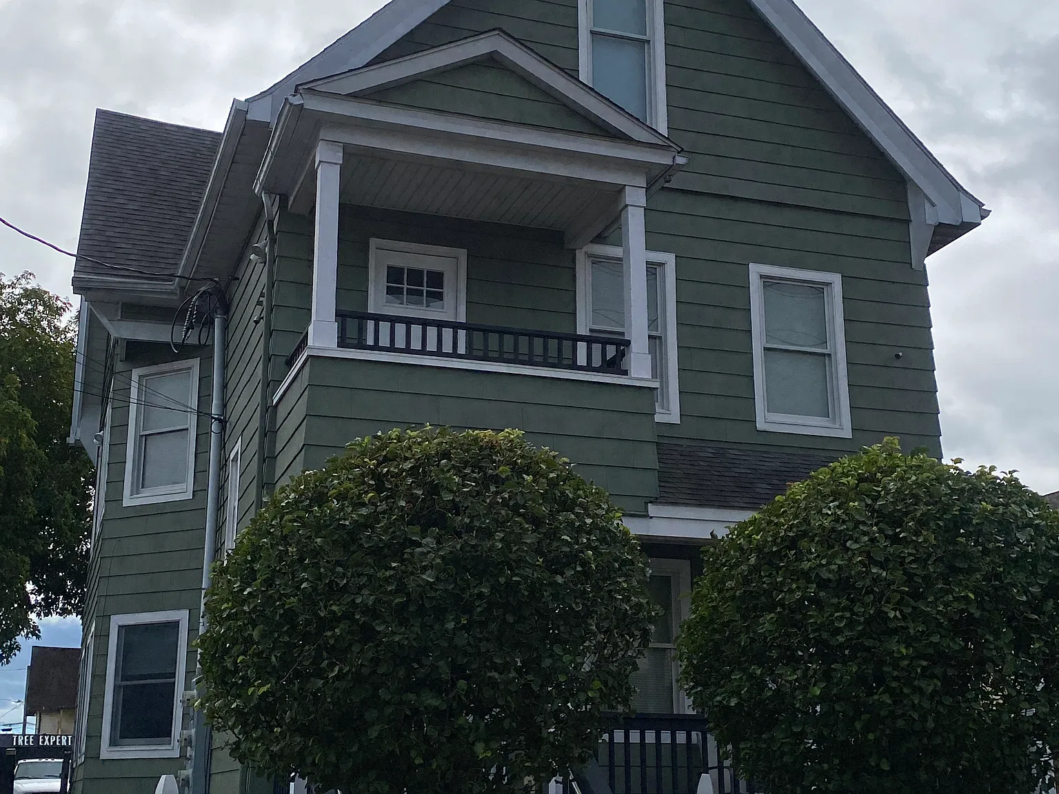 2 bed, 1100 sqft, $1,997 — Photo 1