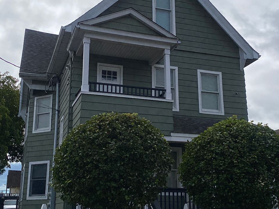 2nd floor in a quiet. 2 family. Your own private balcony.