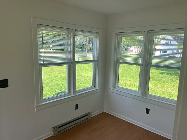 12191 Somerset Ave — Photo 5