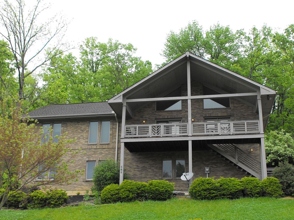565 Aston View Ln
