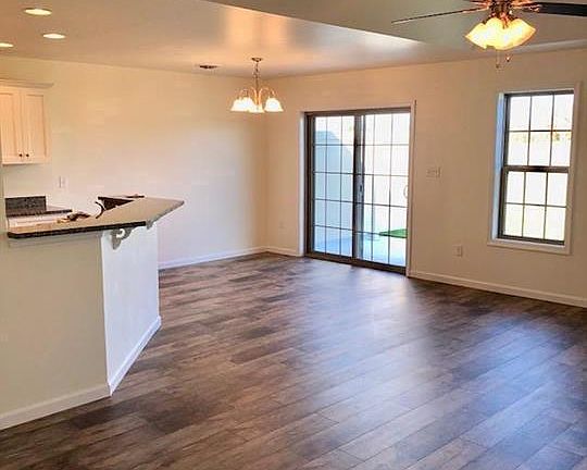 5th image of 3719 Oakley Ln