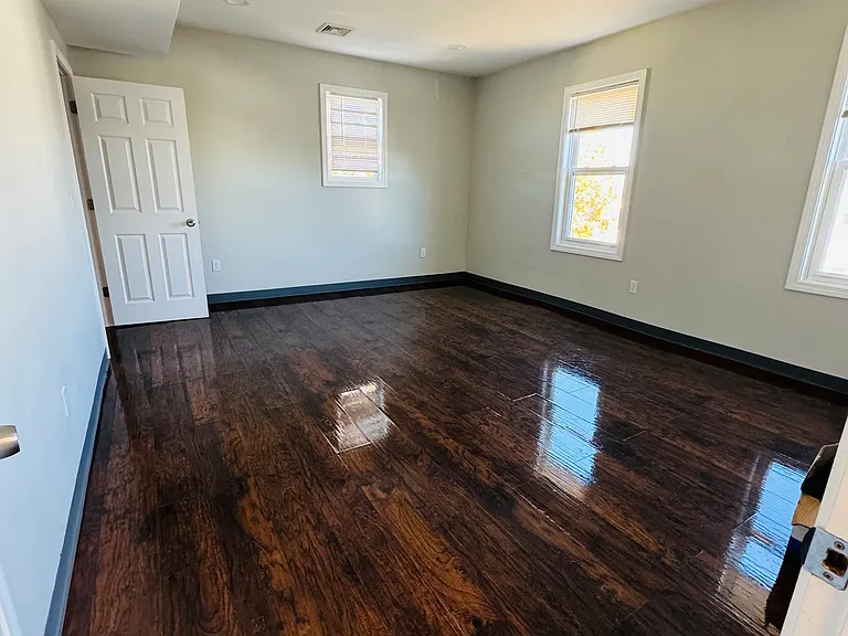 12 Magnolia St #3 — Photo 5