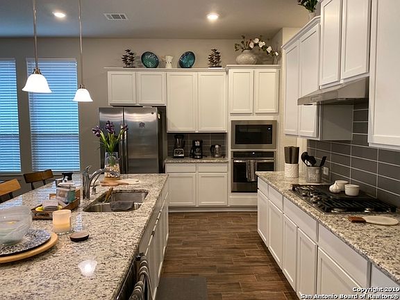 5th image of 3726 Avia Oaks