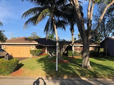 1st image of 5064 NW 66th Dr