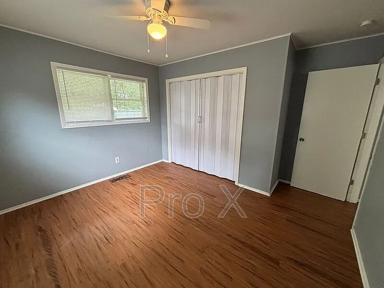 8831 Country Club Rd — Photo 4