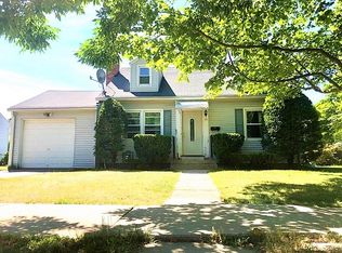 50 Bessemer St, Springfield, MA 01104