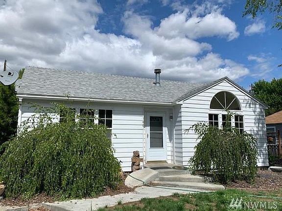 2nd image of 1001 3rd Ave N