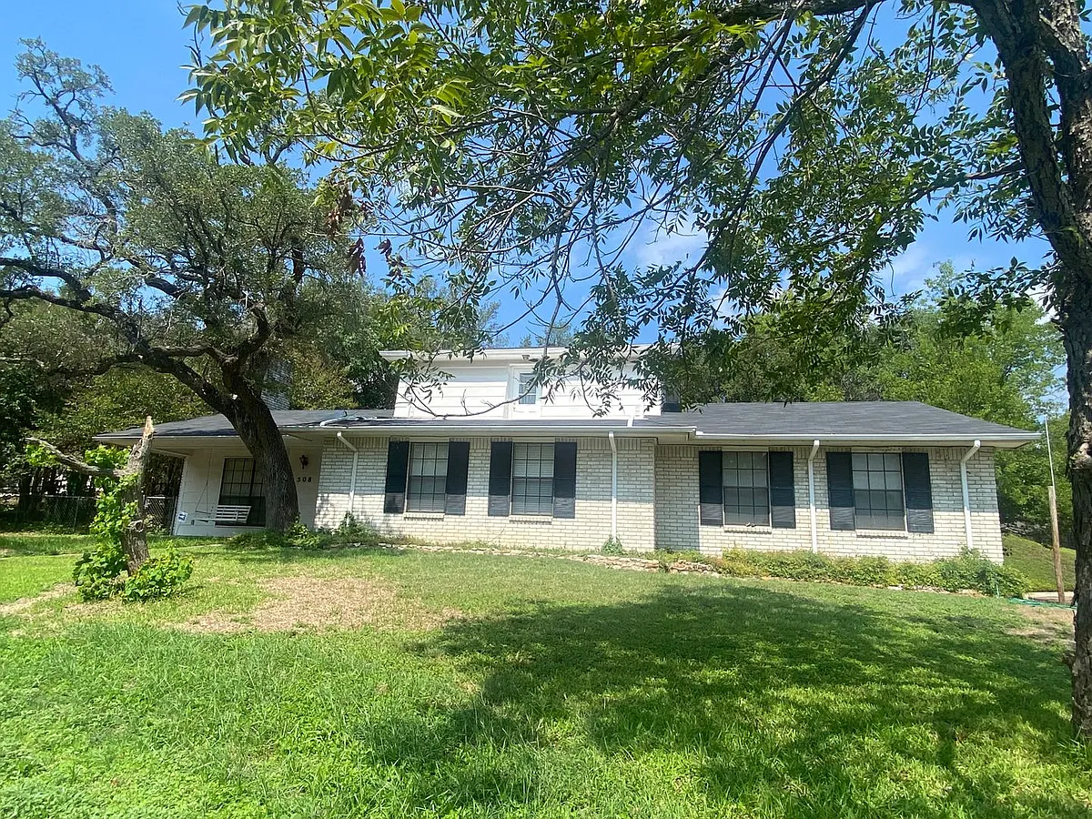 Building Photo - 508 E 27th Ave