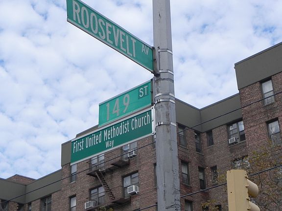 4th image of 147-48 Roosevelt Avenue #2