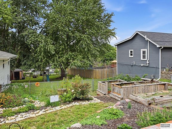 5th image of 5826 S 50th St