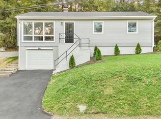 214 Long Hill Ave, Shelton, CT 06484