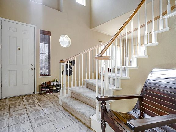 2nd image of 1907 Sestri Ln