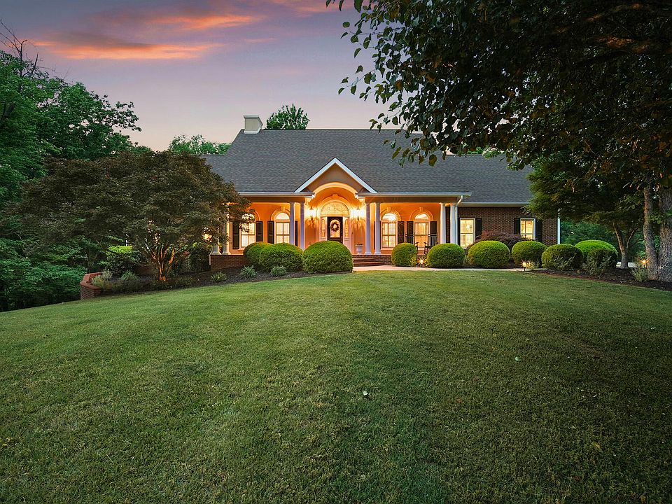 1st image of 2519 Alpine Bluff Trl