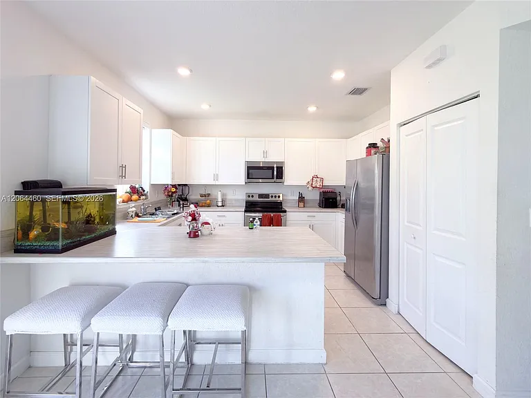 2636 SE 13th Ct — Photo 8