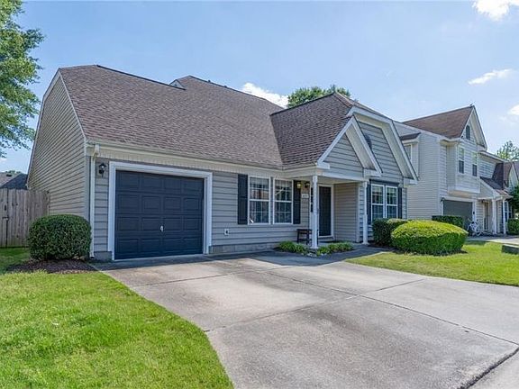 3rd image of 605 Lord Byron Ct