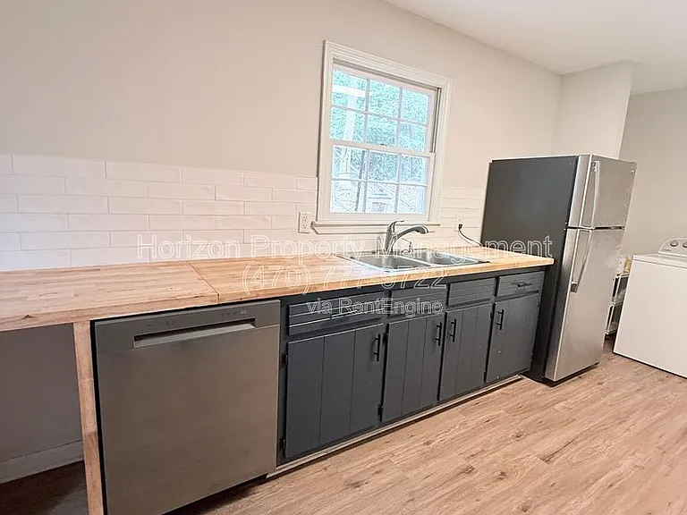 4433 Sardis Dr — Photo 4