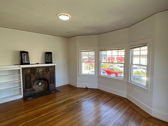 2nd image of 4216 Piedmont Ave #5