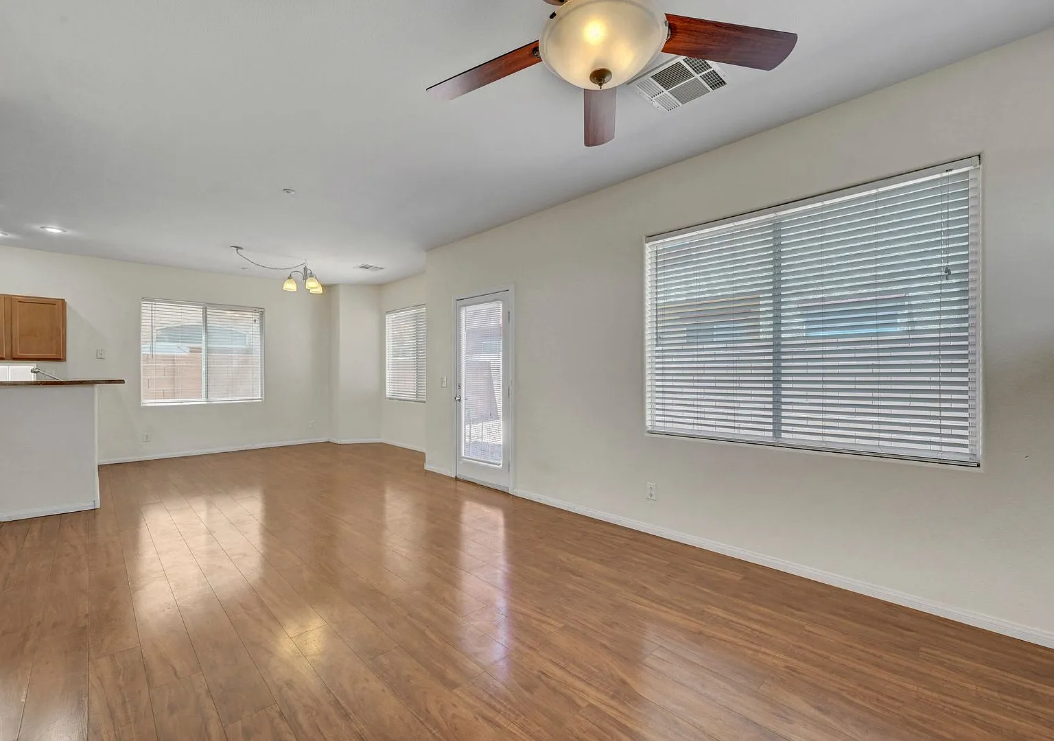 Nautilus Vista 8904 — Photo 3