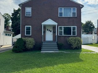 22 Edgewood St #2, Norwalk, CT 06854