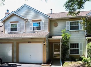 631 Ascot Ln, Streamwood, IL 60107