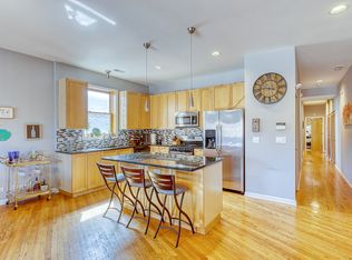 1132 N Milwaukee Ave APT 3S, Chicago, IL 60642