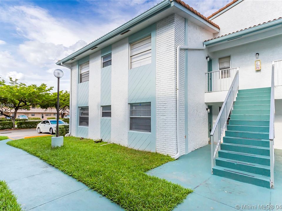 1st image of 2710 Forest Hills Blvd APT 104
